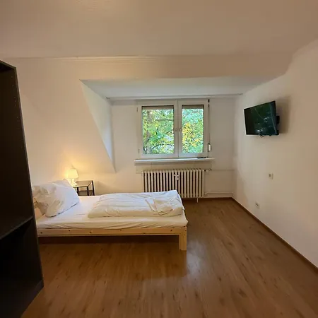 In 214dg 3 Schlafzimmer, Kueche, Bad 6 Betten *