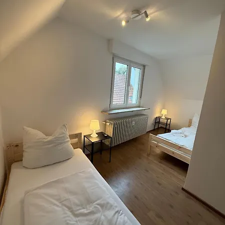 In 214dg 3 Schlafzimmer, Kueche, Bad 6 Betten Appartement *