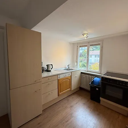 In 214dg 3 Schlafzimmer, Kueche, Bad 6 Betten *